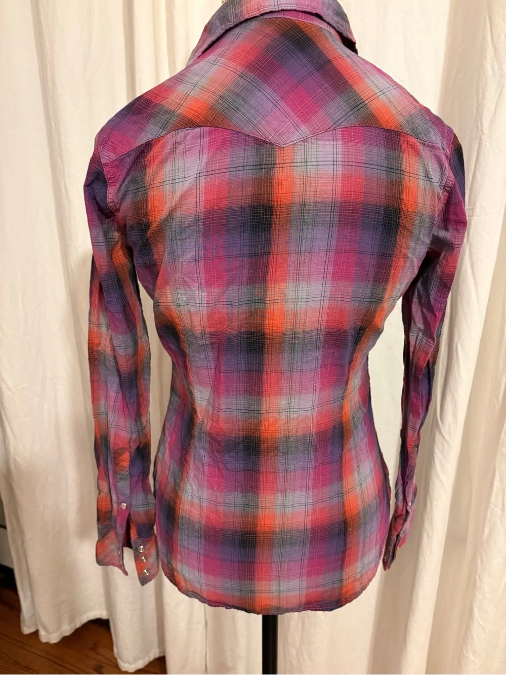 Levi’s plaid Button-Up Women's Shirt with pearl button snap
